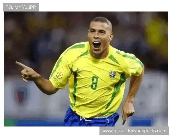 八位足球传奇巨星的辉煌足迹与背后故事探索