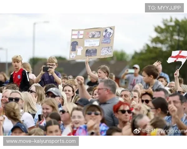 外国球迷热情追随足球巨星精彩瞬间视频集锦