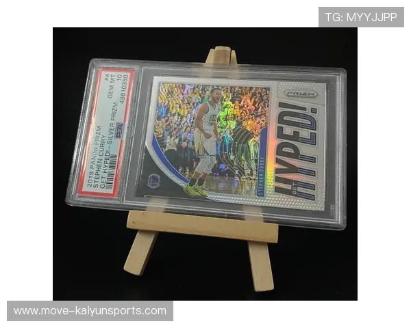 手机制作个性化足球球星卡应用程序打造属于你的专属球场回忆