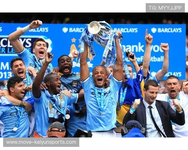 足球世界的巨星巅峰之争 第2号球星力压群雄问鼎第一