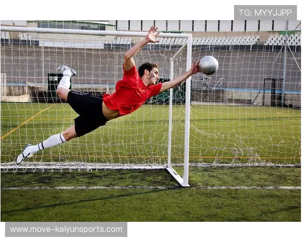 足球捡球球星：技术与意识的完美结合